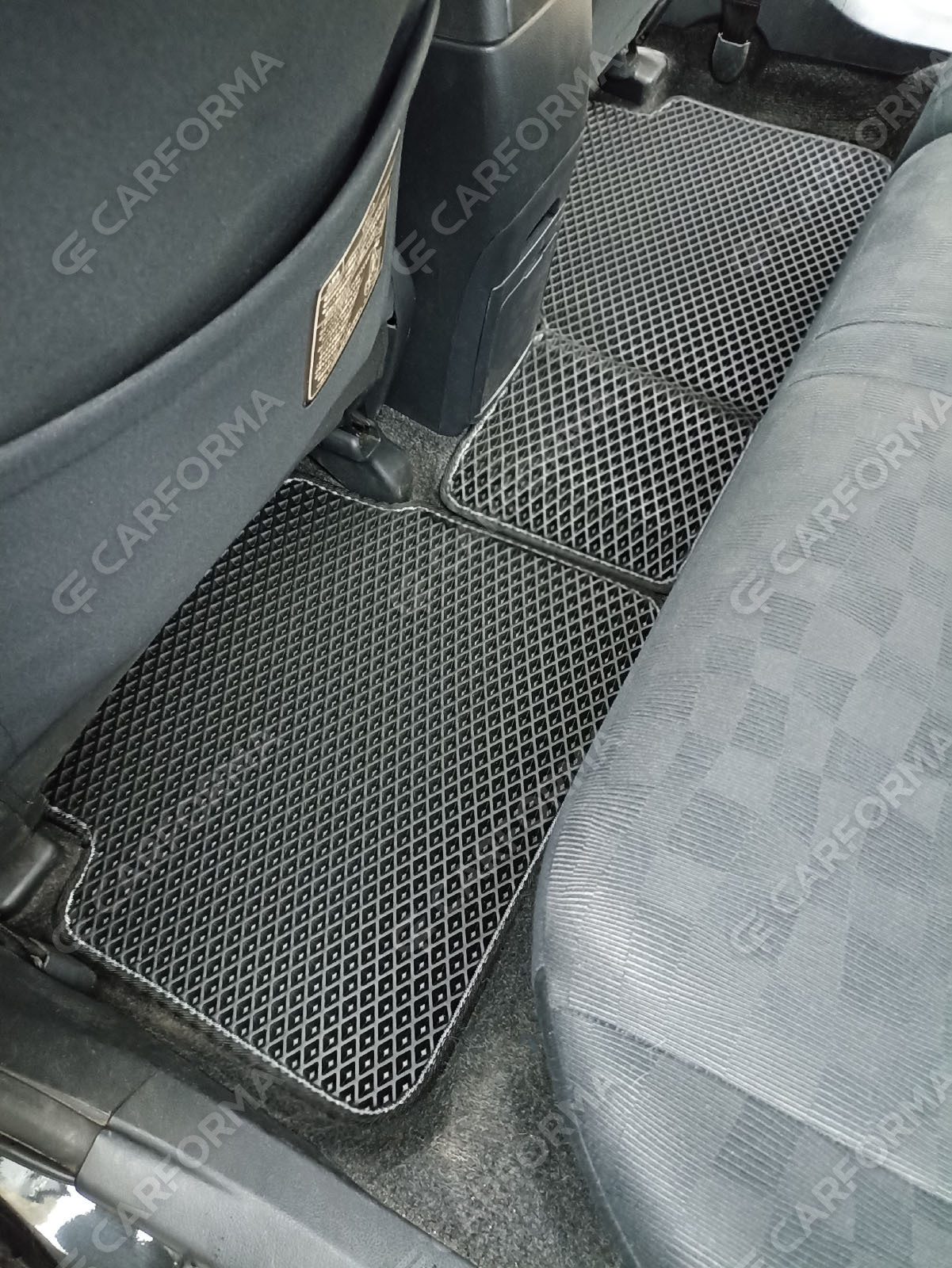 Коврики на Toyota Corolla Fielder (E14) 2006&nbsp;-&nbsp;2012 в Санкт-Петербурге