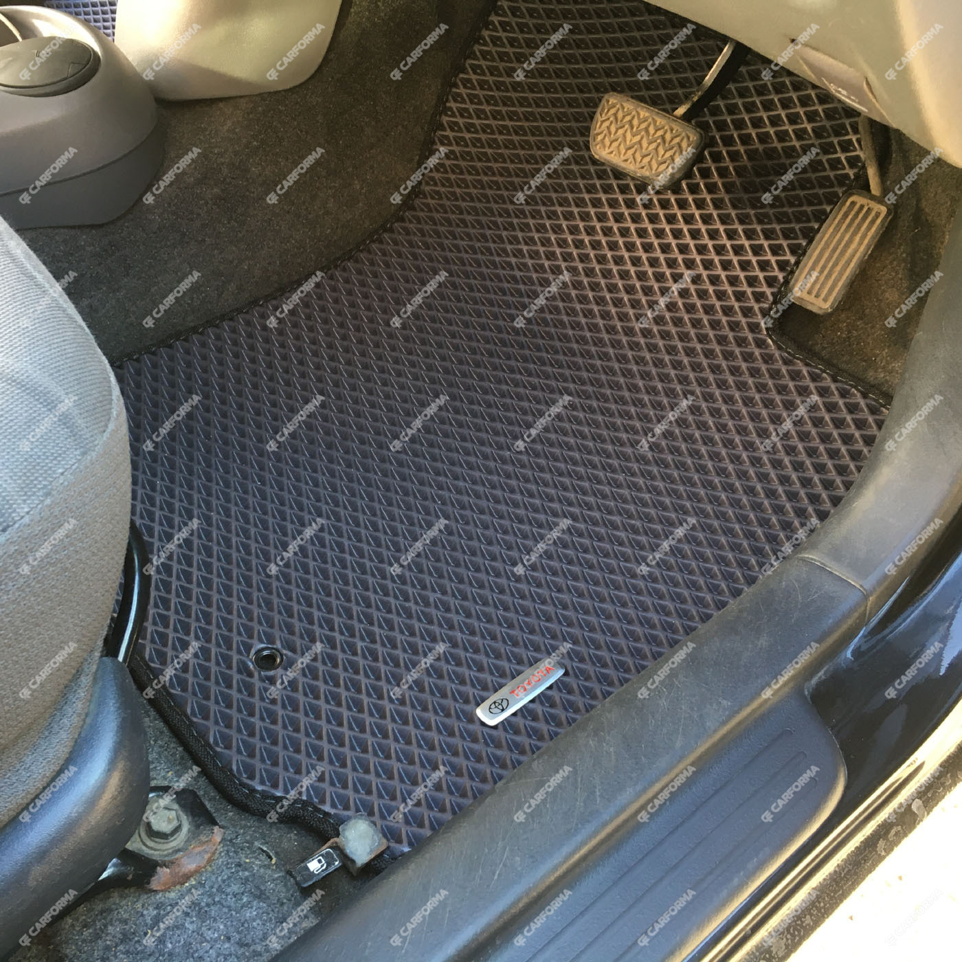 Ворсовые коврики на Toyota Vitz I 1998&nbsp;-&nbsp;2005 в Санкт-Петербурге