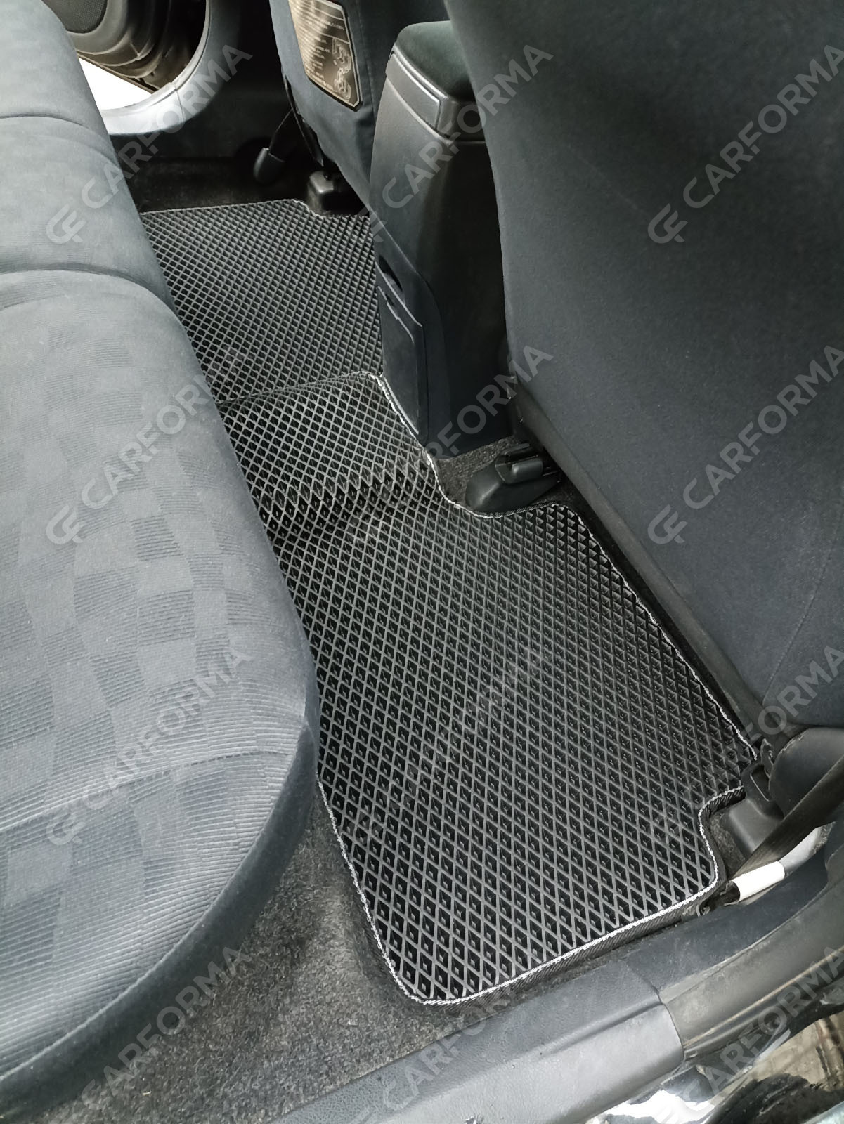 Коврики на Toyota Corolla Fielder (E14) 2006&nbsp;-&nbsp;2012 в Санкт-Петербурге