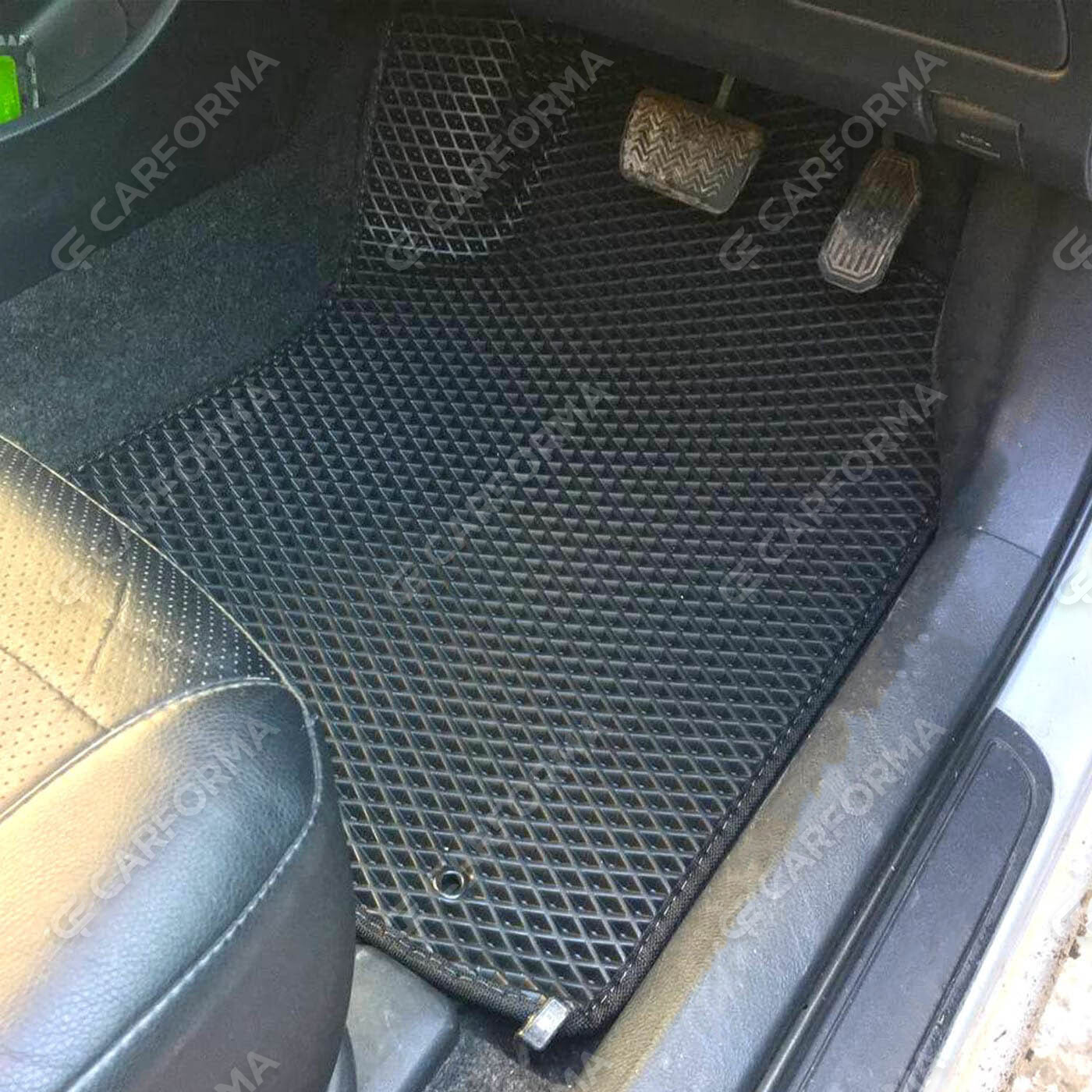 Коврики на Toyota Corolla Fielder (E14) 2006&nbsp;-&nbsp;2012 в Санкт-Петербурге