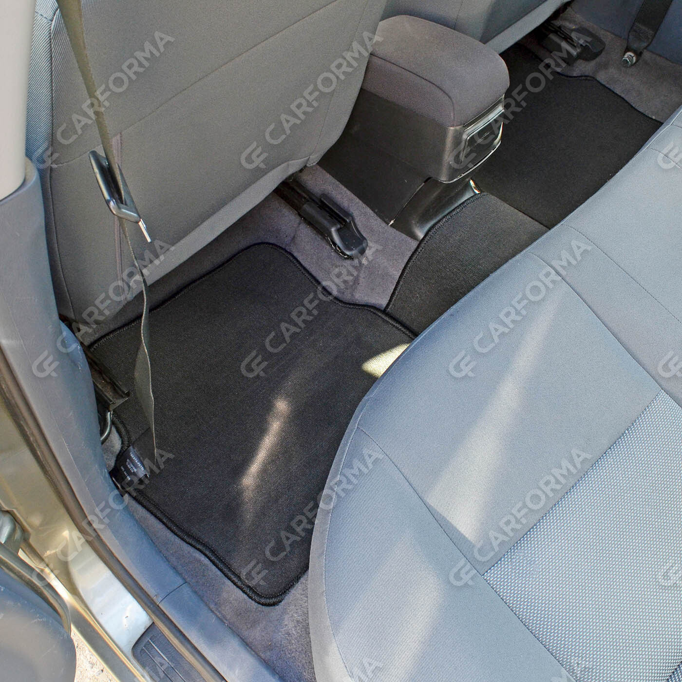 Ворсовые коврики на Nissan Almera 2 (N16) 2000&nbsp;-&nbsp;2006 в Санкт-Петербурге