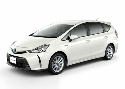 EVA коврики на Toyota Prius Alpha 2011 - 2021 в Санкт-Петербурге