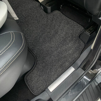 Ворсовые коврики на Land Rover Range Rover Sport I 2005 - 2013 в Санкт-Петербурге