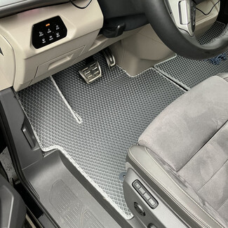 Коврики на Volkswagen Multivan (T7) 2021&nbsp;-&nbsp;2026 в Санкт-Петербурге