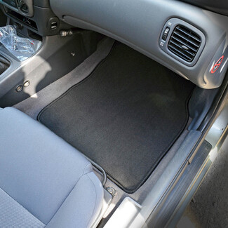 Ворсовые коврики на Nissan Almera 2 (N16) 2000 - 2006 в Санкт-Петербурге Ворсовые коврики на Nissan Almera 2 (N16) 2000 - 2006 в Санкт-Петербурге